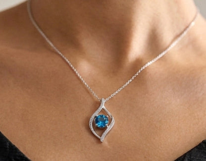 Emerald Green Necklace for Women – Dainty Delicate Necklace